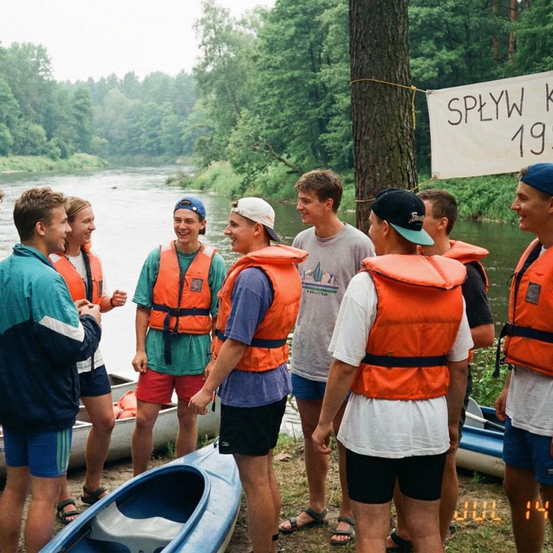 Almatur - młodzież turystyczna lata 90